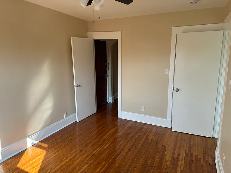 4828 Glenway Ave — Photo 6