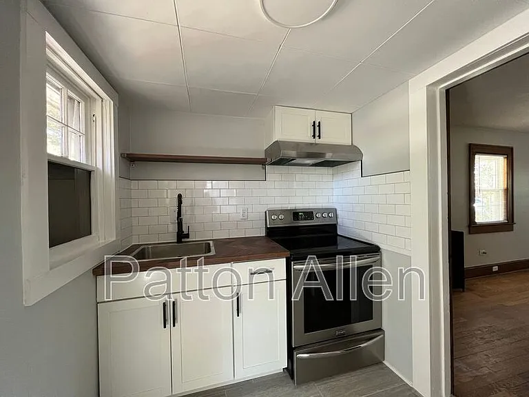 24 Majestic Ave #4 — Photo 9