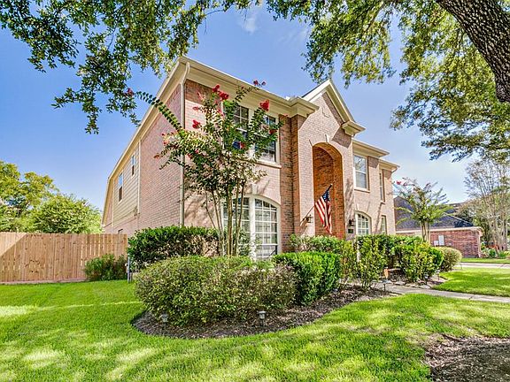 2nd image of 3219 Coral Ridge Dr