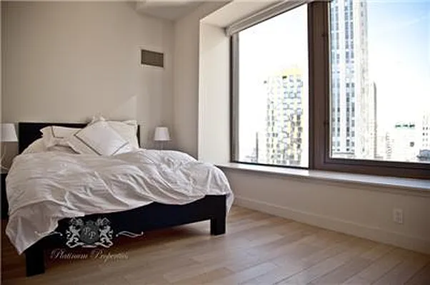 Rented by Platinum Properties | media 8
