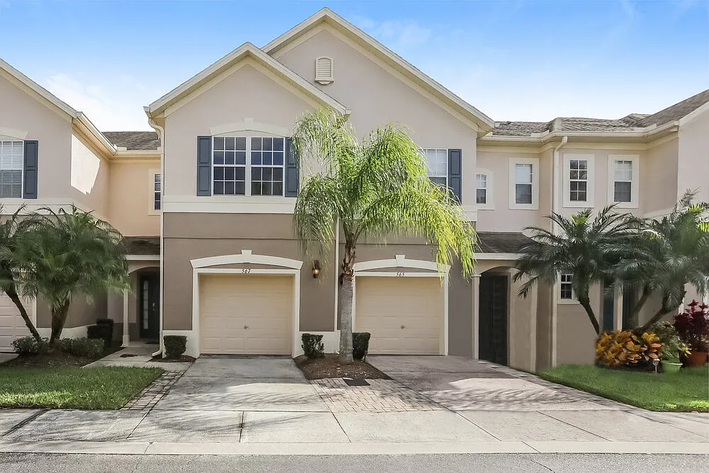 2 bed, 2.5 bath, 1466 sqft, $2,055 — Photo 1