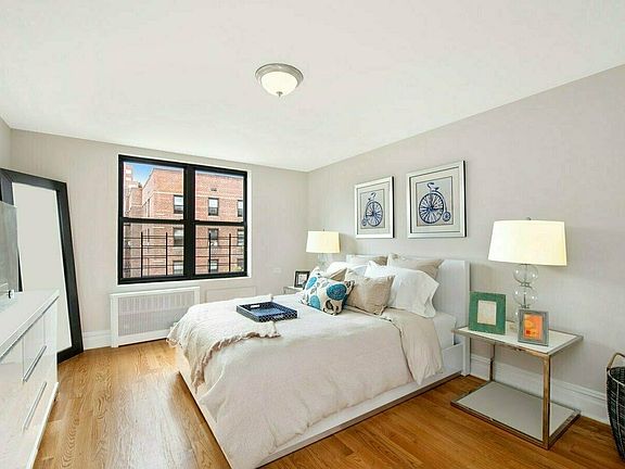 4th image of 132-40 Sanford Ave #5J