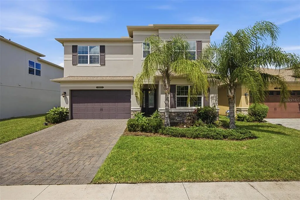 4 bed, 3.0 bath, 2591 sqft, $3,400 — Photo 2