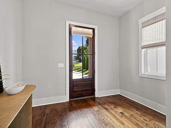 5th image of 512B Rosedale Ave