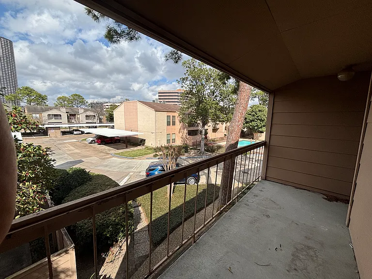 2125 Augusta Dr #40 — Photo 4