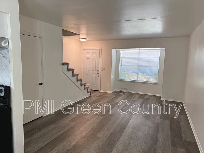 1 bed, 1.0 bath, 800 sqft, $845 — Photo 4