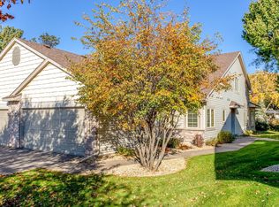 1513 Pine Pointe, White Bear Lake, MN 55110