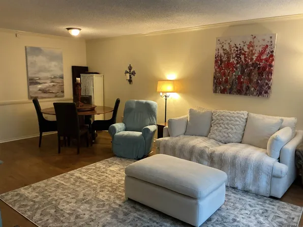 9855 Jefferson Hwy #W-6, Baton Rouge, LA 70809