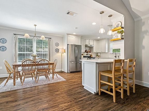 5th image of 1311 Tallwood Dr