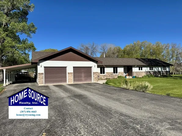 635 W Mountain View Dr, Riverton, WY 82501