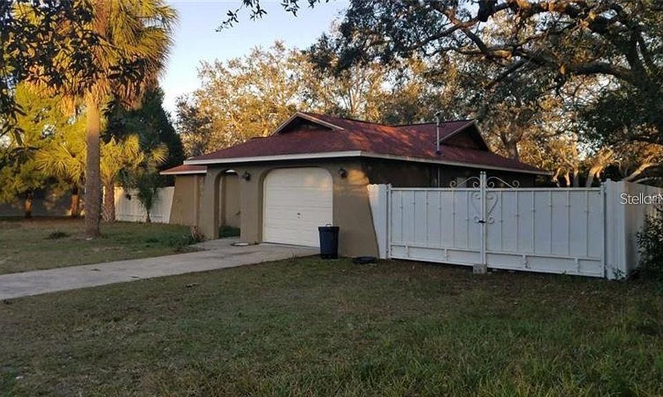 1st image of 1386 Deltona Blvd