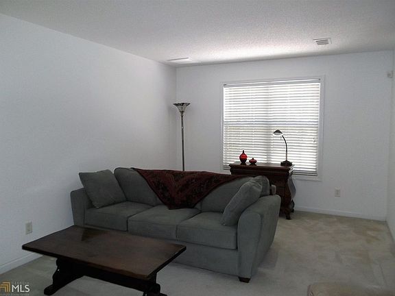 4th image of 1103 River Green Ct #9