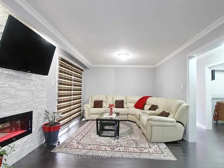191 Cabana Dr N #2 — Photo 2