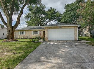 500 Firewood Ave, Eustis, FL 32726