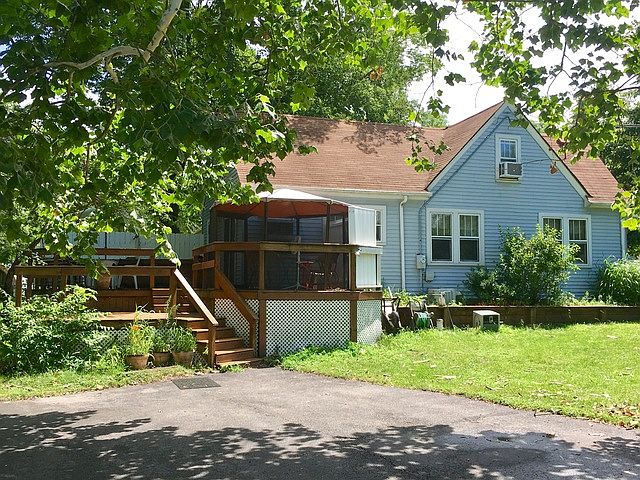 1st image of 21818 W Elmwood Ave