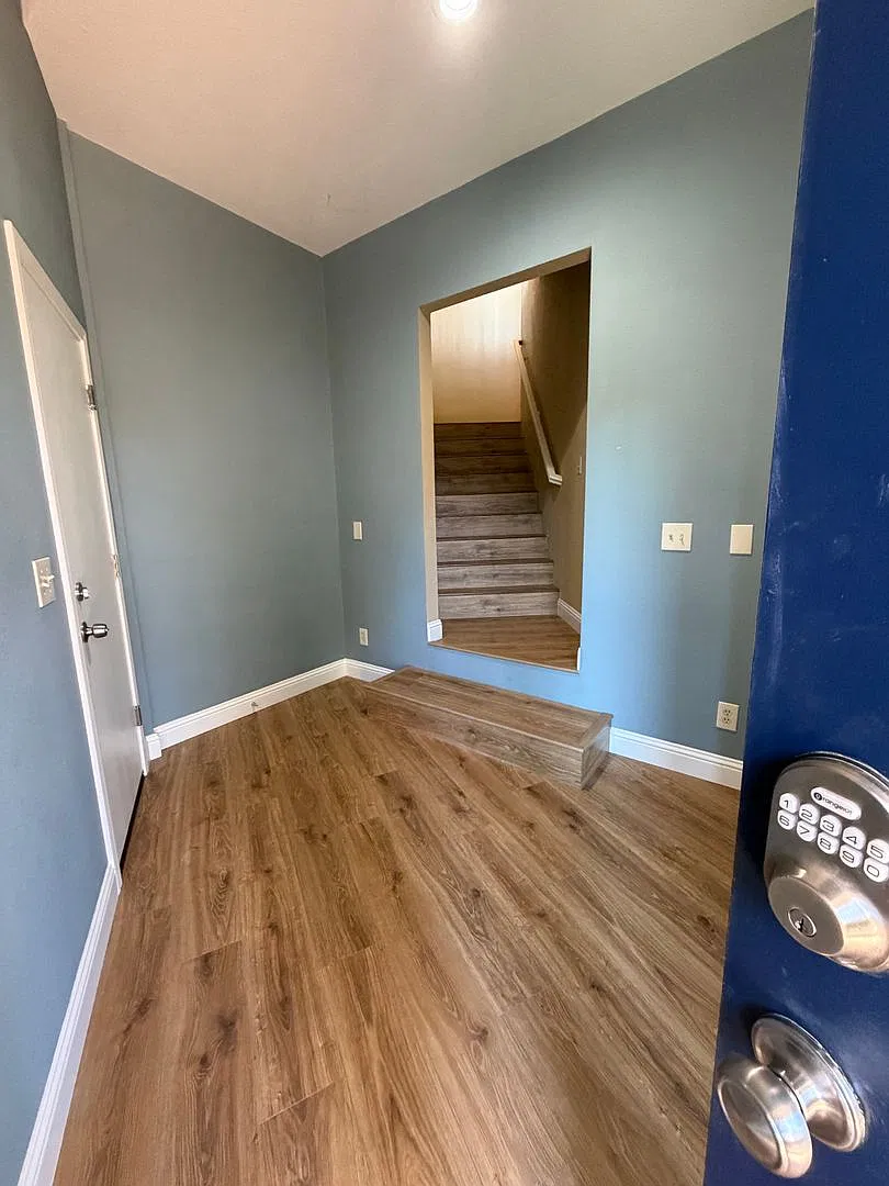 Live in the trees! Full Solar! Great home in Lake of the Pines! — Photo 3