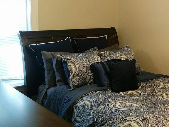 2nd image of 1300 N Pine Ave #13042