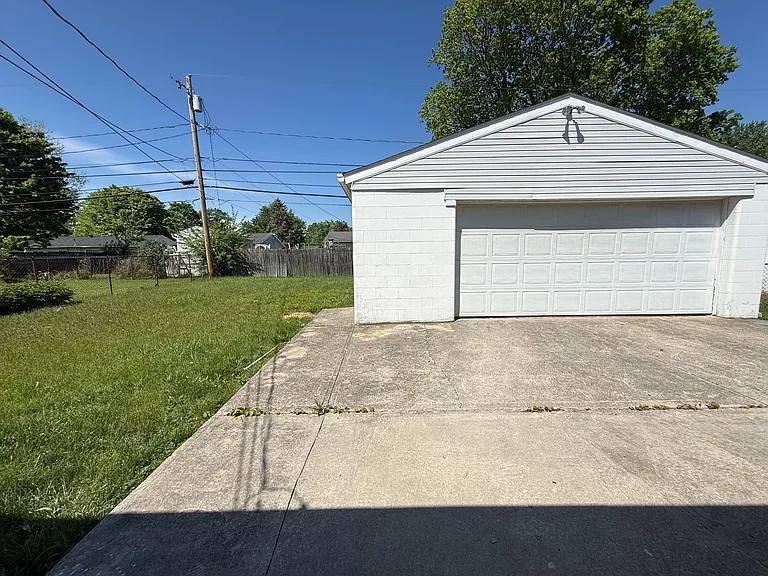 3621 Tylor Dr — Photo 3