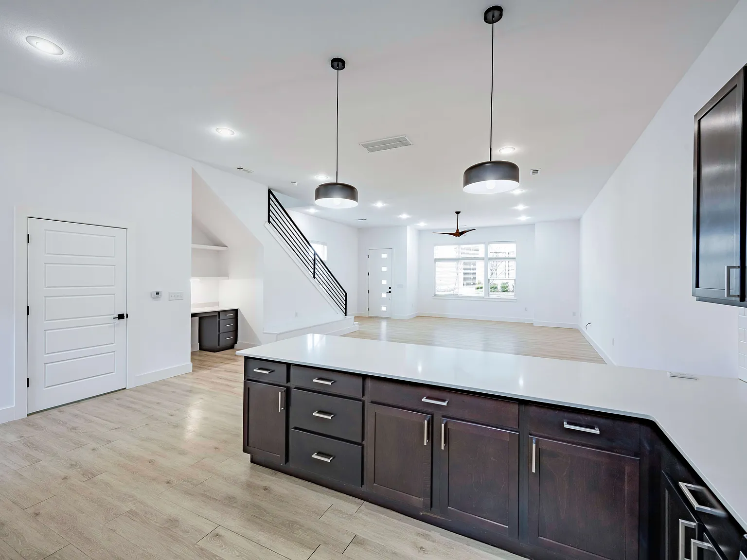 Parkside Row — Photo 4