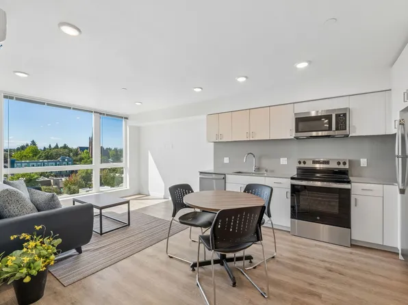 Metro 5000 Apartments