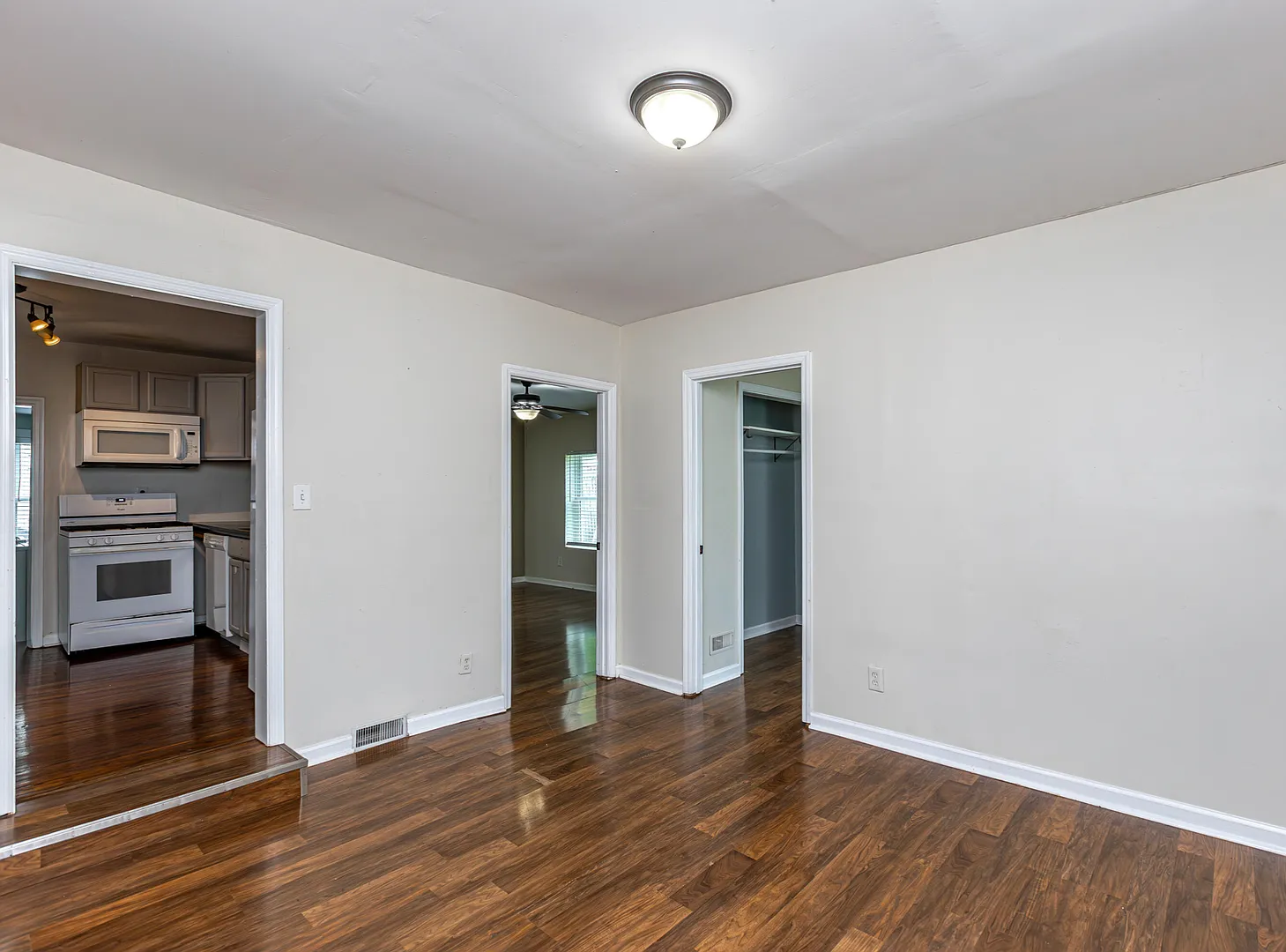 Pre-Leasing 25-26 School Year — Photo 2