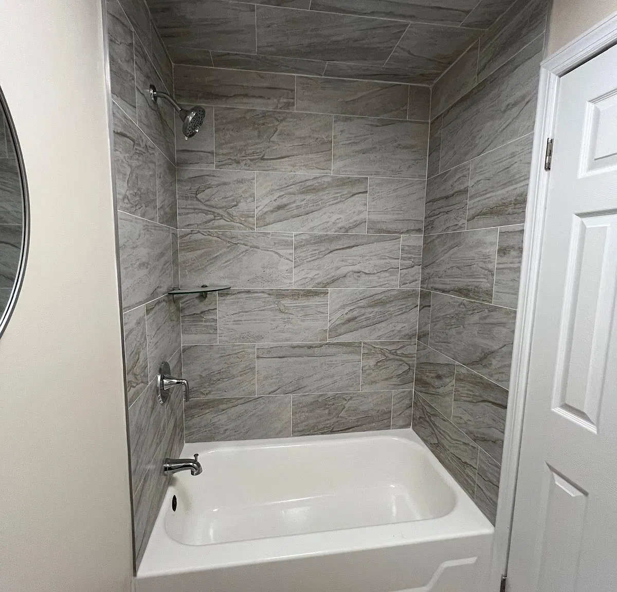 3 bed, $2,400 — Photo 4