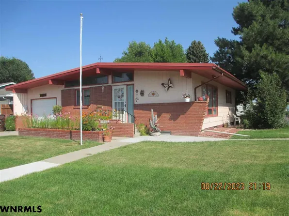 1700 S St, Gering, NE 69341