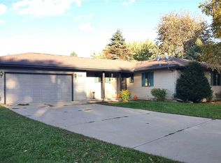 116 Highland Ct, Neenah, WI 54956