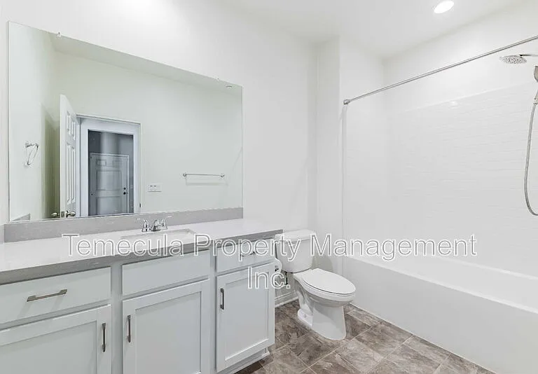 34065 Helenium St — Photo 8