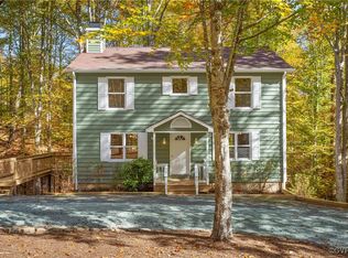 6 Goldfinch Ct, Palmyra, VA 22963