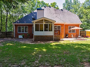 1071 Liberty Ln — Photo 29