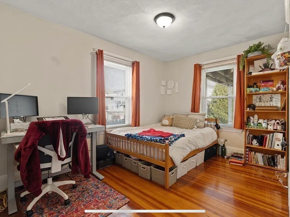 21 Bradbury Ave #1-2