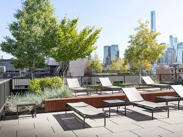 535 West 43rd Street image 6 of 23