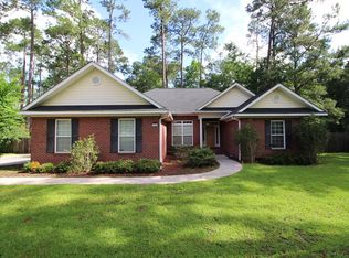 102 Northfield Dr, Thomasville, GA 31757