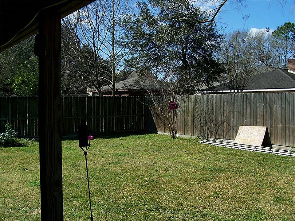 2nd image of 10434 Huntington Dale Dr