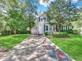77 Elton Rd, Garden City, NY 11530