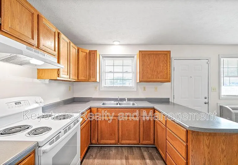 280 Thompsonville Ln #C — Photo 7