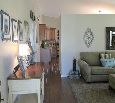 4th image of 14627 Bluebell Dr