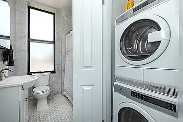 Rented by Rita S Citrin, LREB