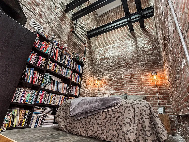 Reach Lofts — Photo 13