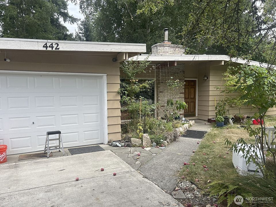 1st image of 442 164th Avenue SE