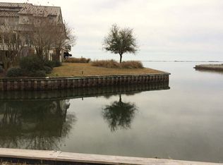 4629 Soundside Dr, Gulf Breeze, FL 32563