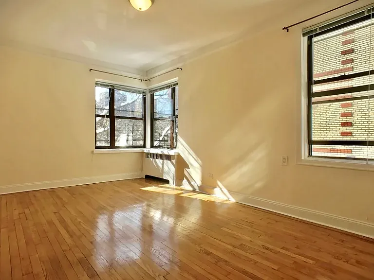 615 W 172nd St #26 — Photo 4