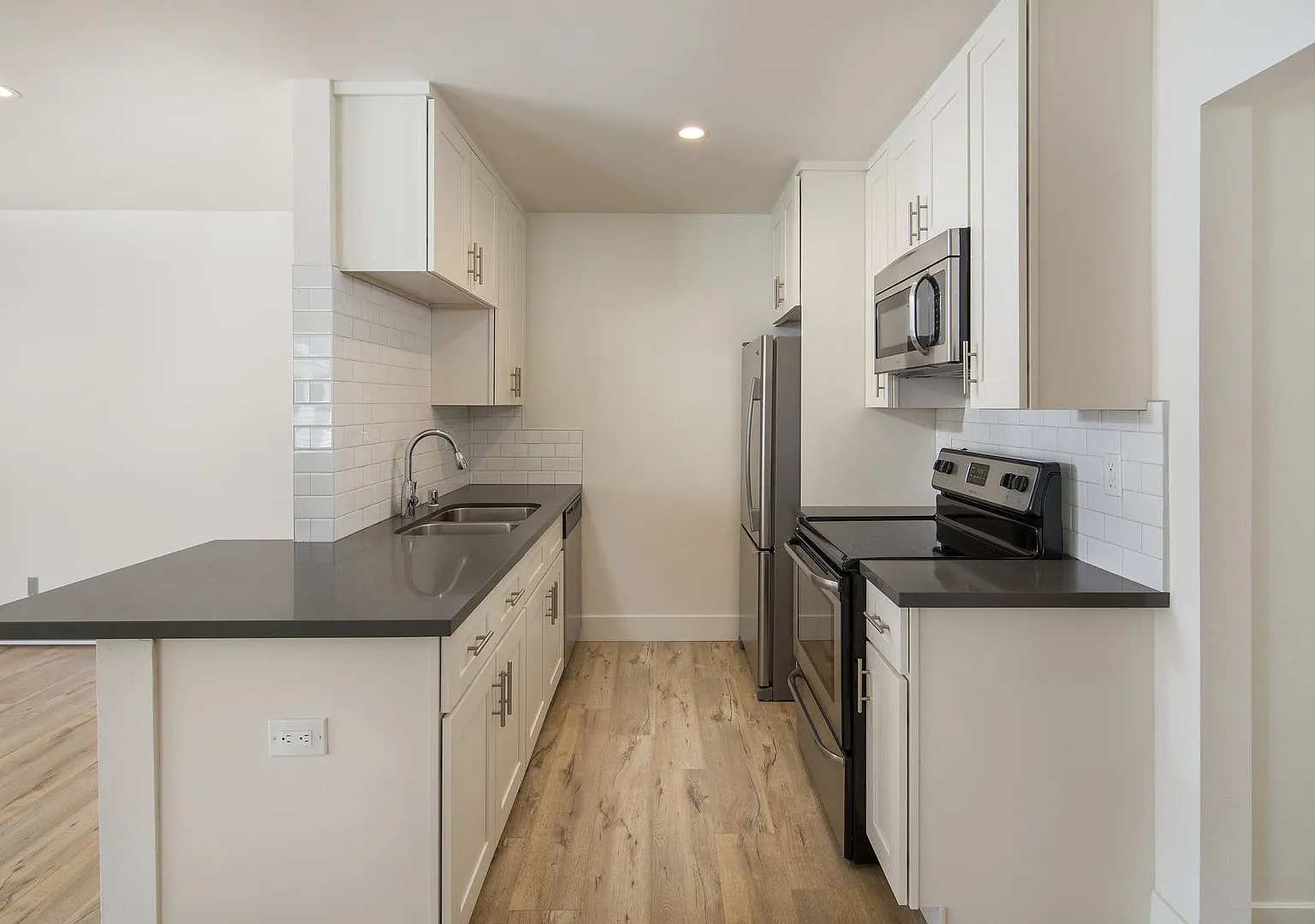 Anza 20700, LLC — Photo 2