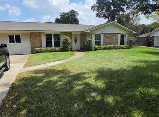 810 Rothmer Dr, Baton Rouge, LA 70808