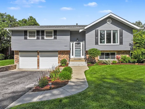 449 S Bennett Ave, Palatine, IL 60067