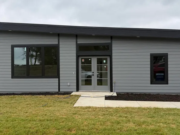10270 Riverside Ln #146, Blair, NE 68008