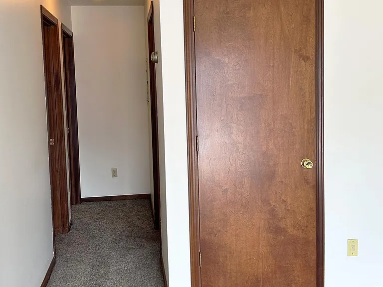 607 Myron St #4 — Photo 4