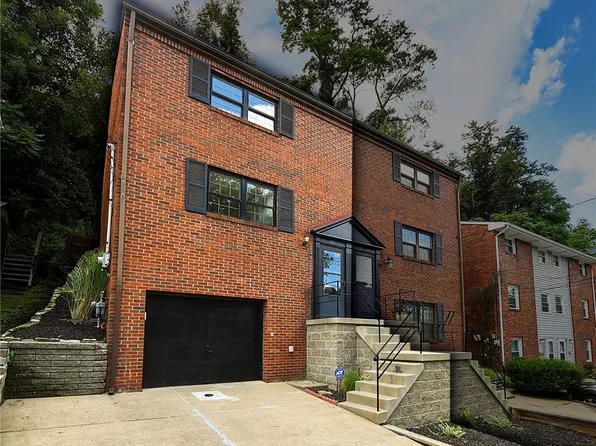585 Lucia Dr, Pittsburgh, PA 15221