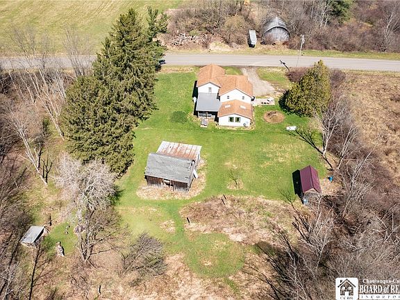 3rd image of 2743 Riverside Rd